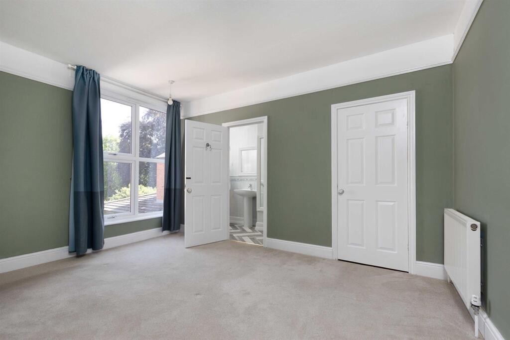 8 Elsee Road, Rugby (39).jpg