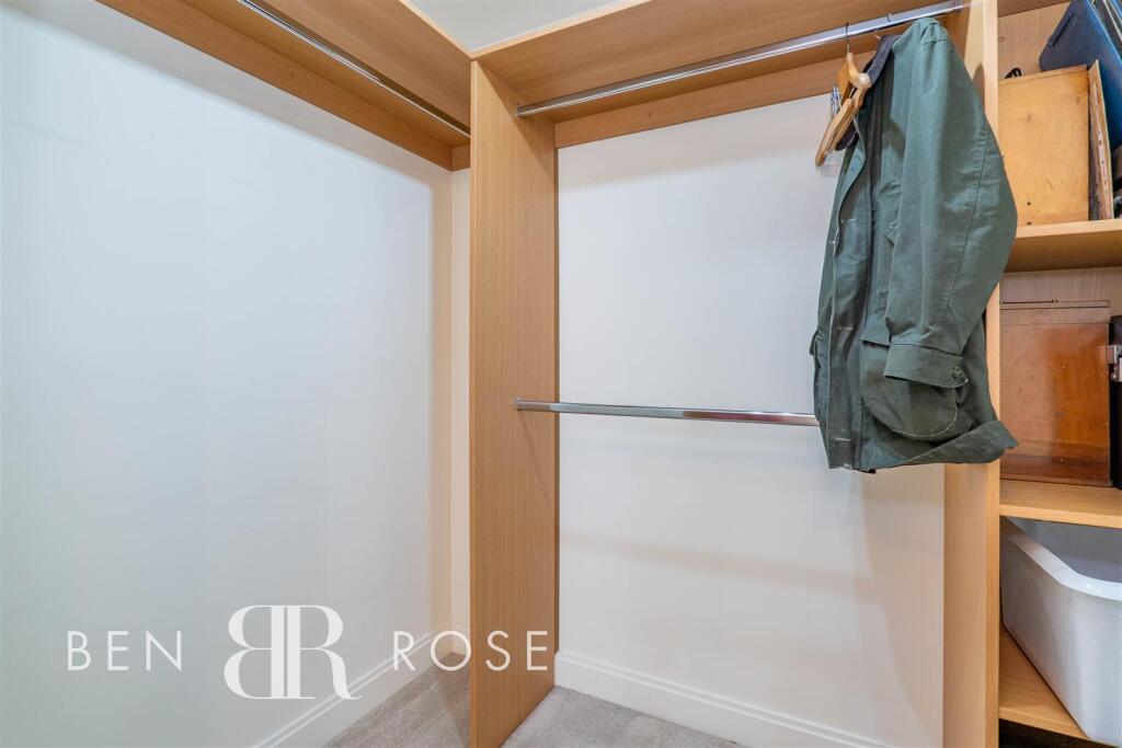 Master Walk-In Wardrobe