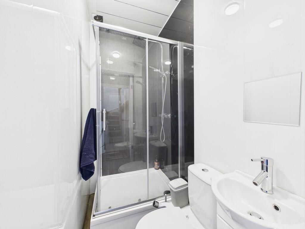 CAM01835G0-PR0297...