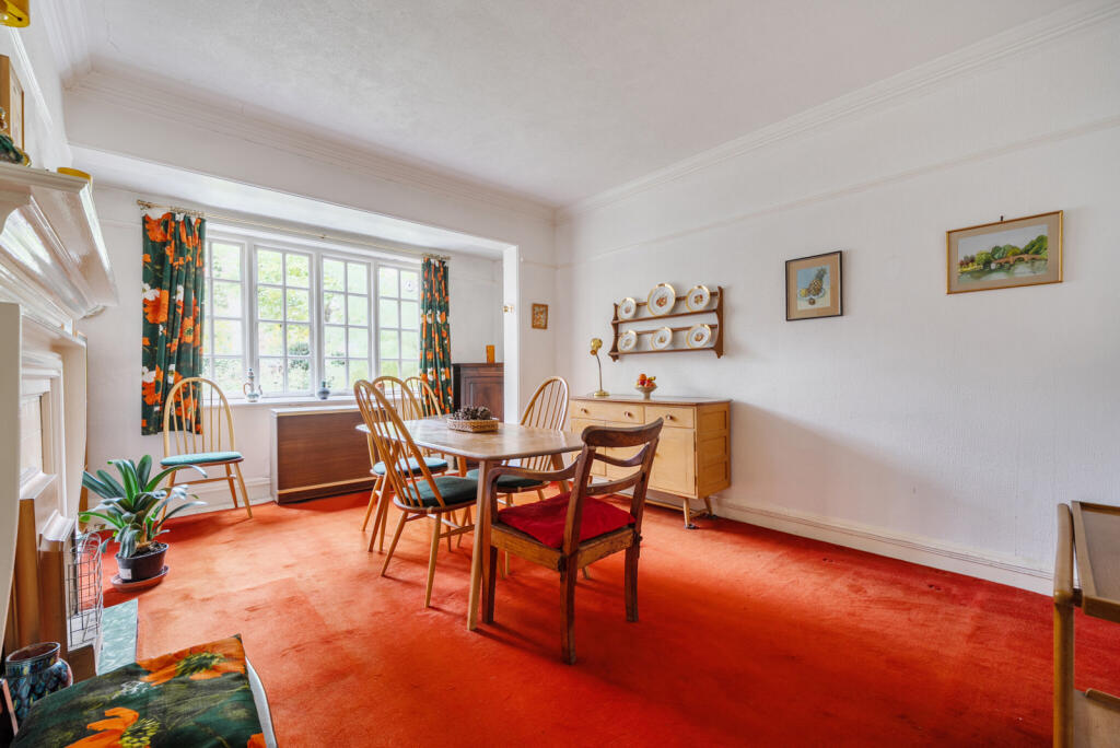 1368968-11-68efa1...