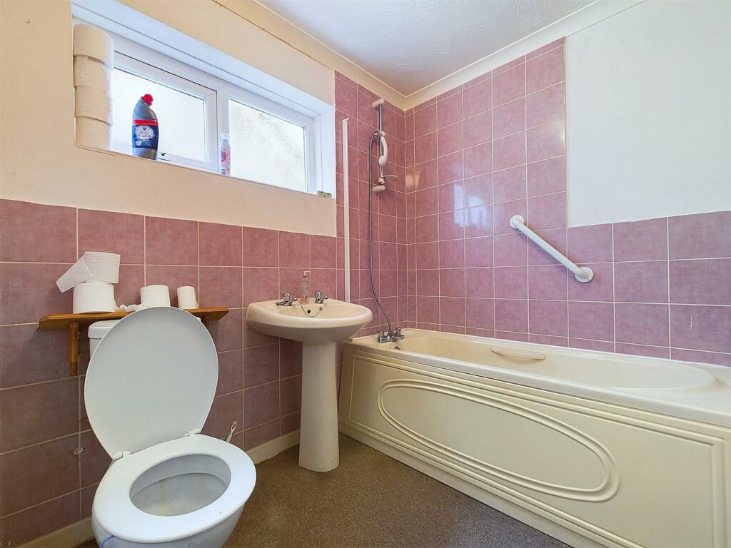 Ground Floor Bathroom