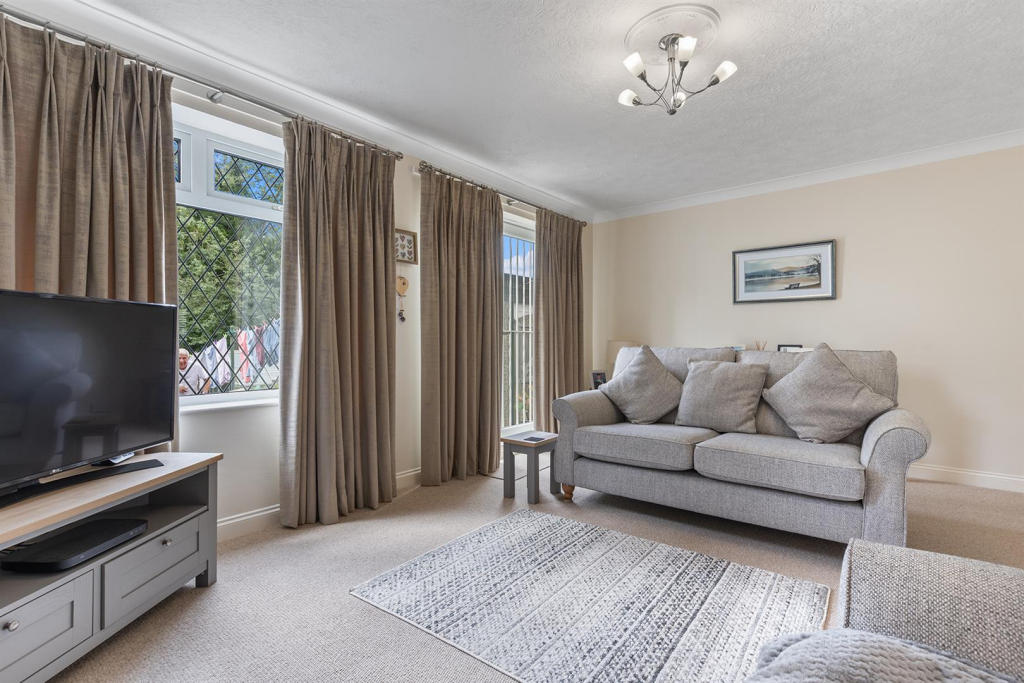 16 Newfield Green Rd, Sheffield  06_297.png