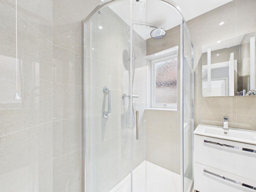 CAM02536G0-PR0022-STILL002