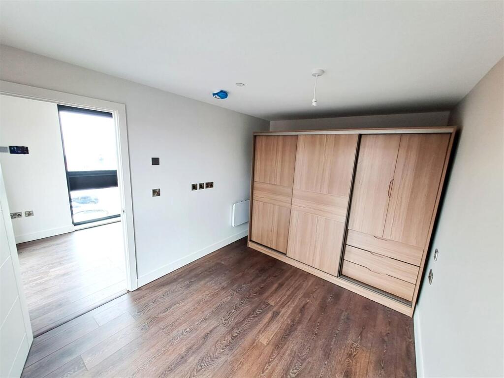 Marketing - Un Furn 3.jpg