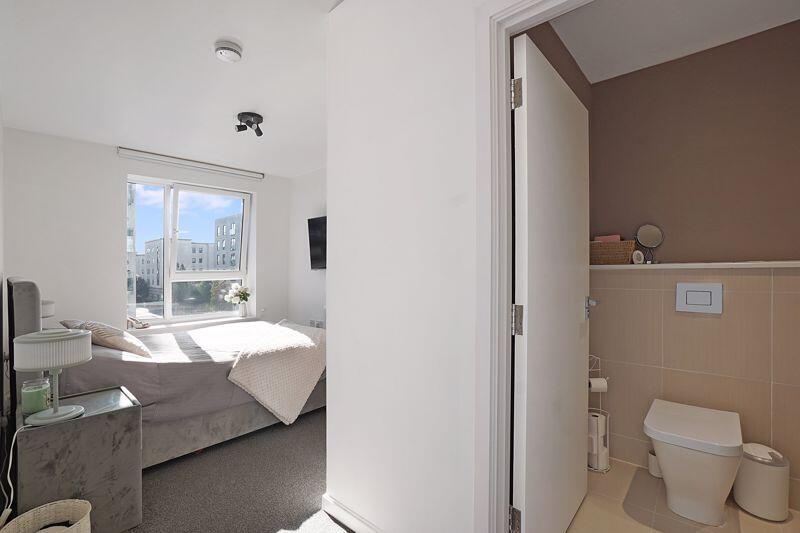 Master Bedroom/En-Suite