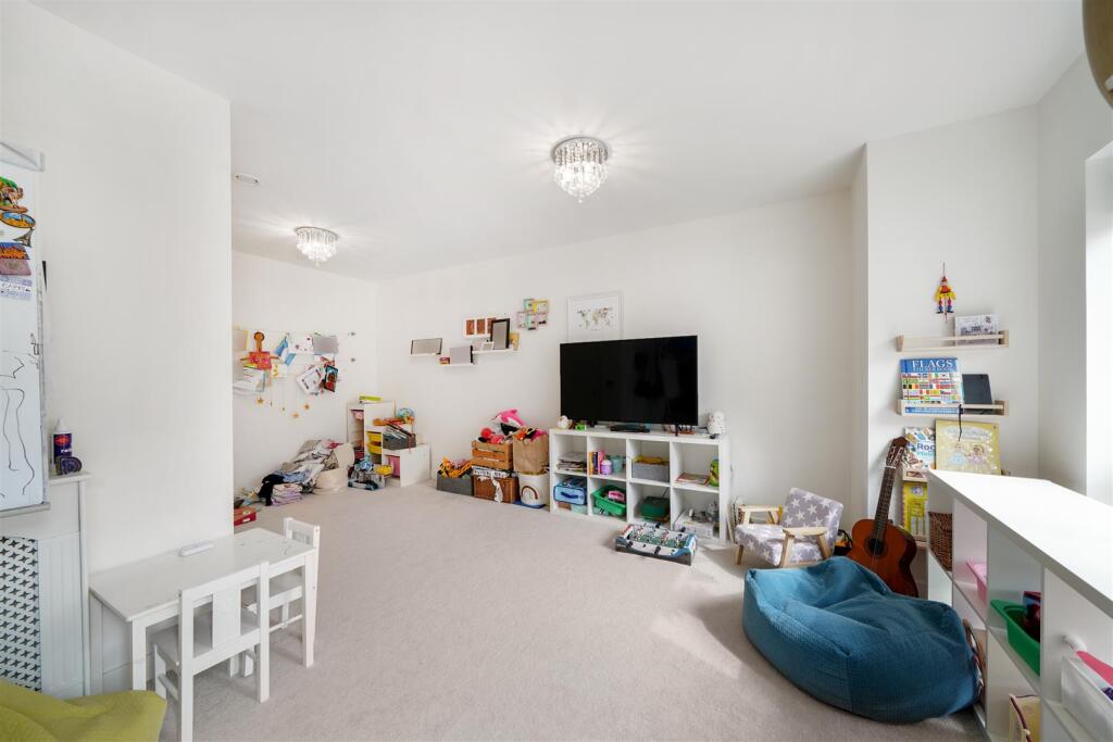5 Irwin Close - fuU7L0RizckrwO3pCGEJ.jpg