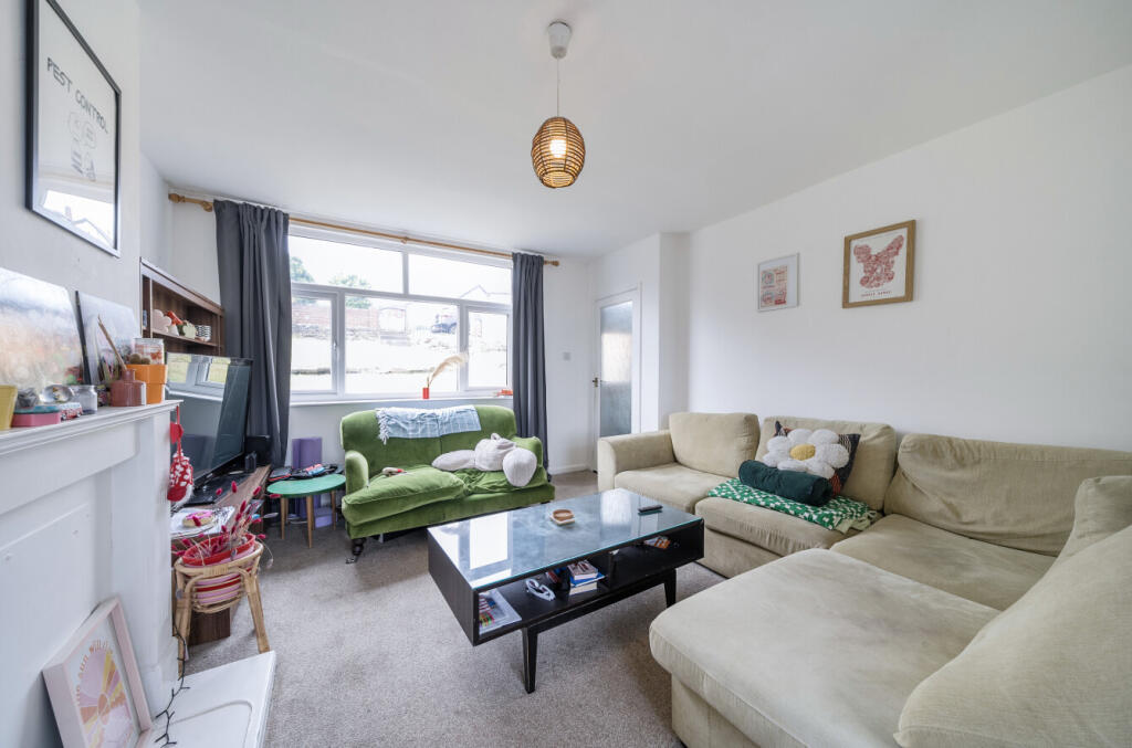 1295728-3-6846b4f...