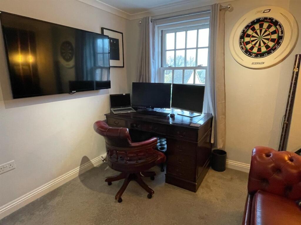 Bedroom,.jpg