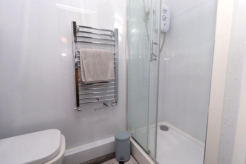 Bedroom 1 - En Suite - First Floor