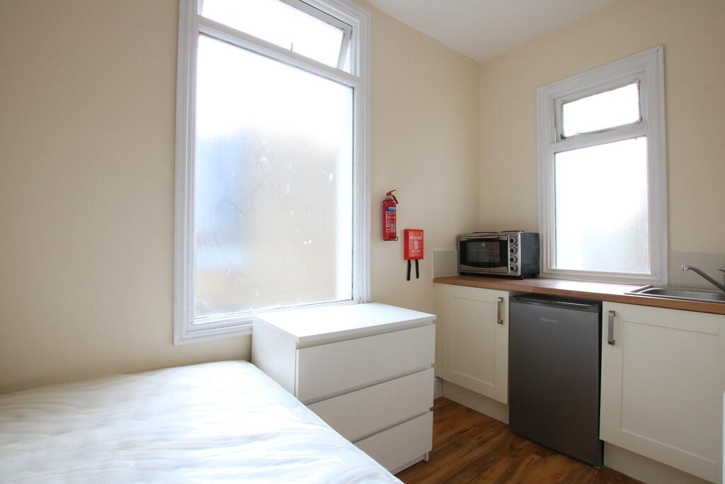 F4-Bed