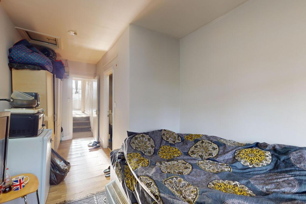 9 Brampton Park Road, Hornsey, London, N22 6BG