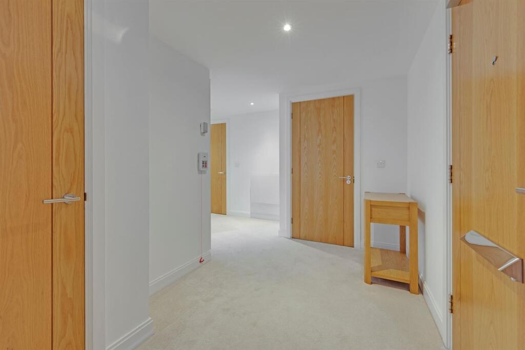 17-5663PFMCS - 4 Holly Place-64-medium.jpg