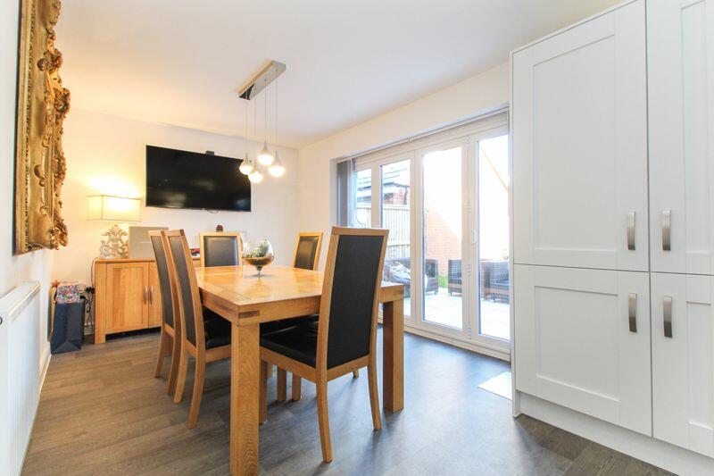 Kitchen/Diner/Family