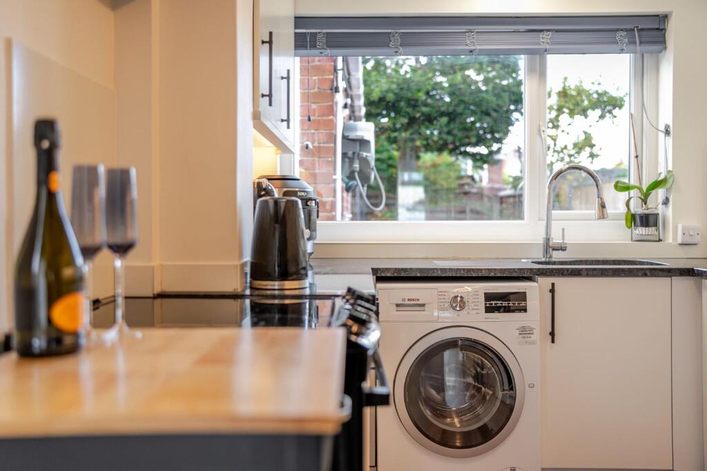 lifestyle kitchen.JPG