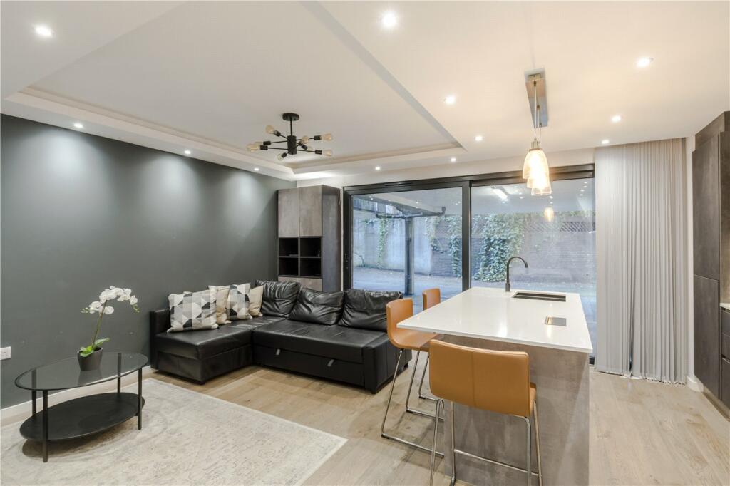 Apt' Sitting Room