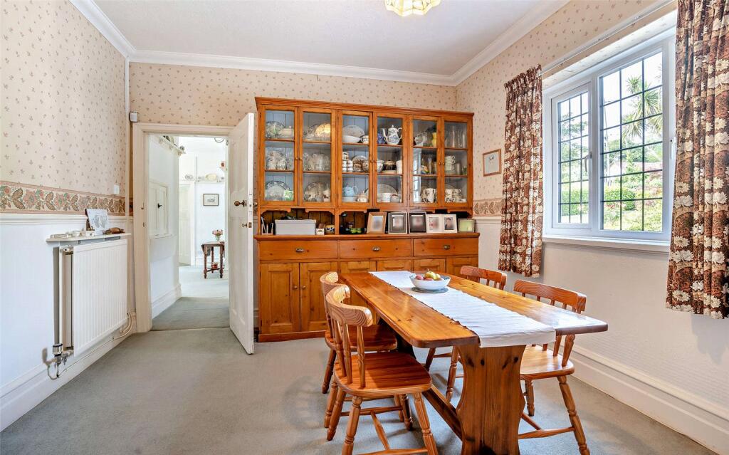 Breakfast Room