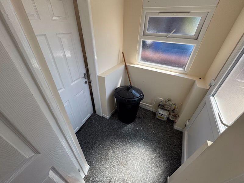 REAR HALLWAY
