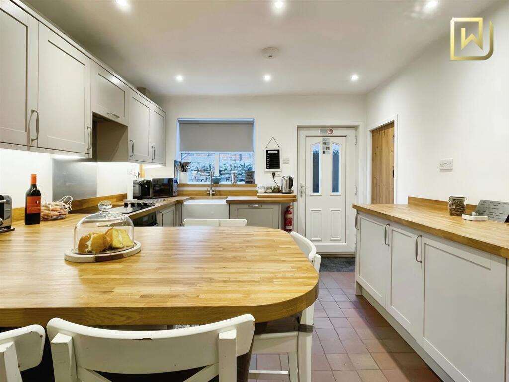 Kitchen Diner