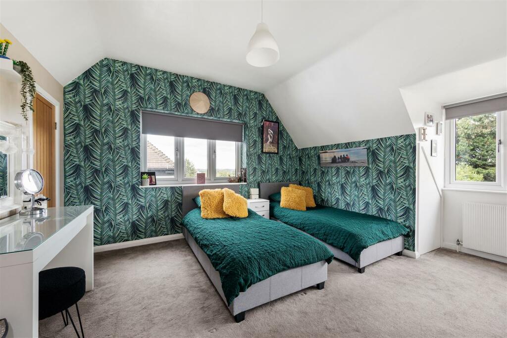 Forest View, E4