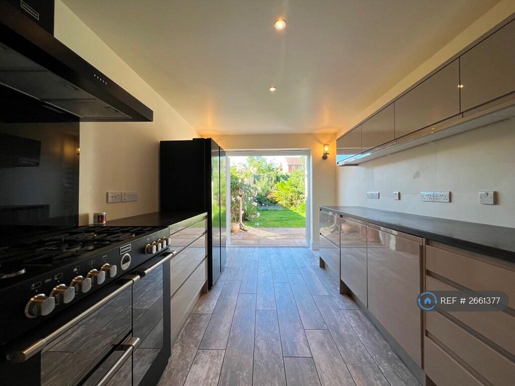 Kitchen 1
