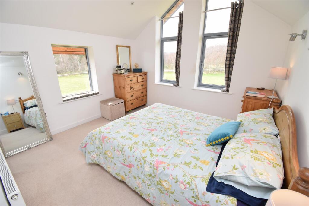 BEDROOM ONE (2).JPG