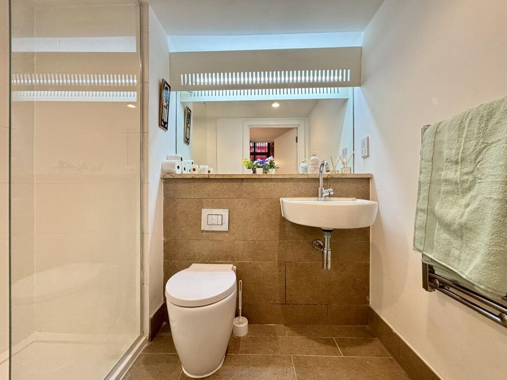 Ensuite