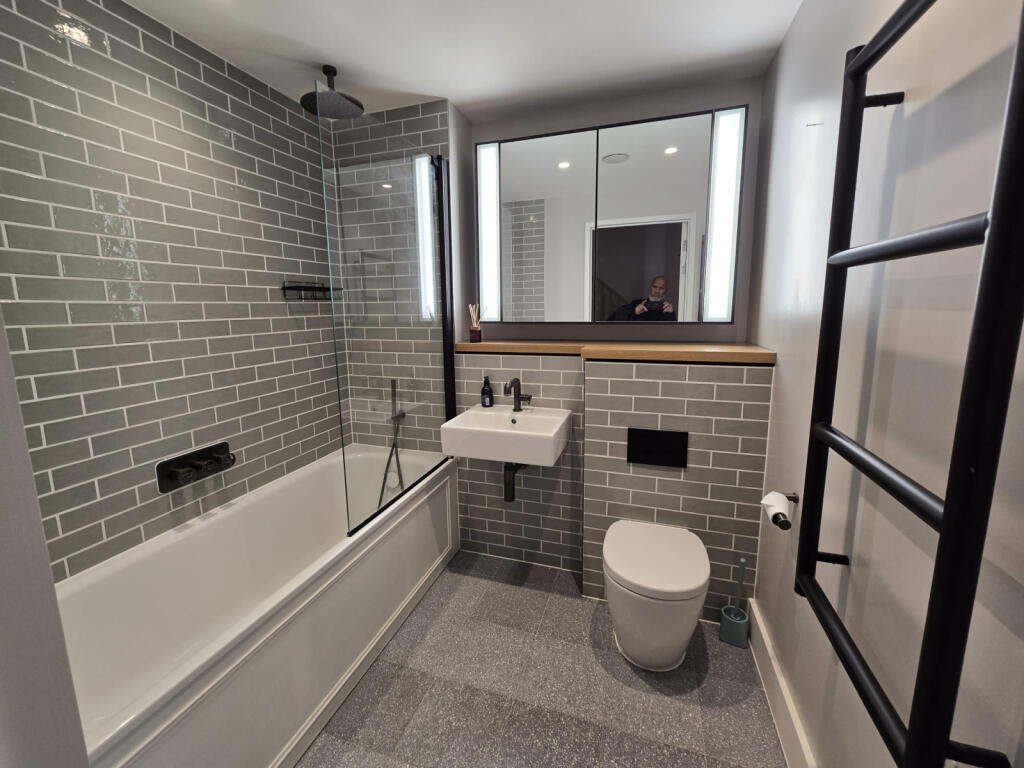Family bathroom