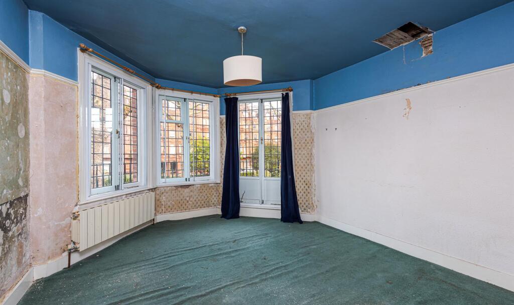 Gledhow Gardens 2_23 PH 2025-5-2. Low Res.jpg
