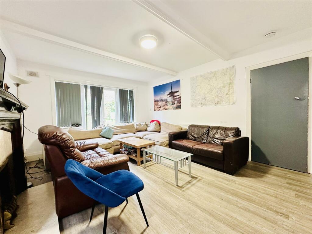 image00006.jpeg