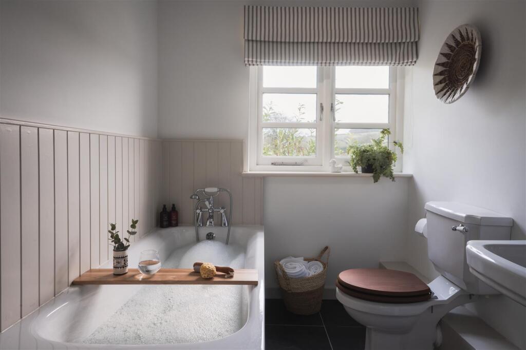 BR-74 Bedroom two bath.jpg