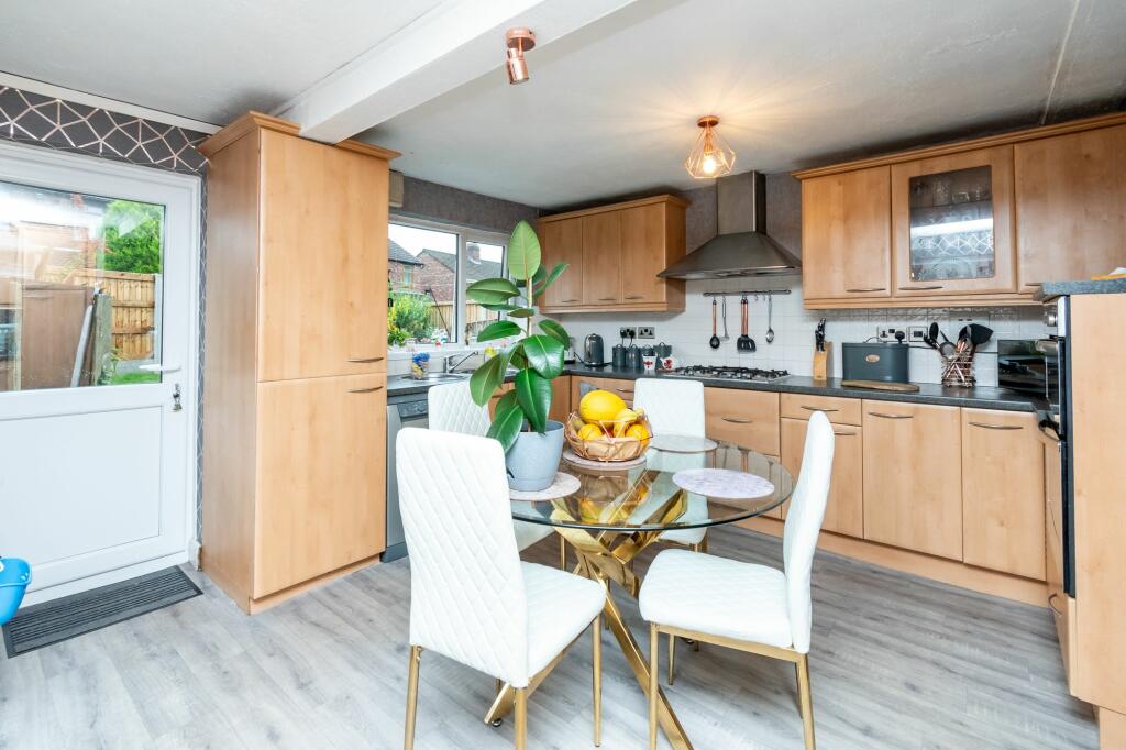 Reception &amp; Kitchen