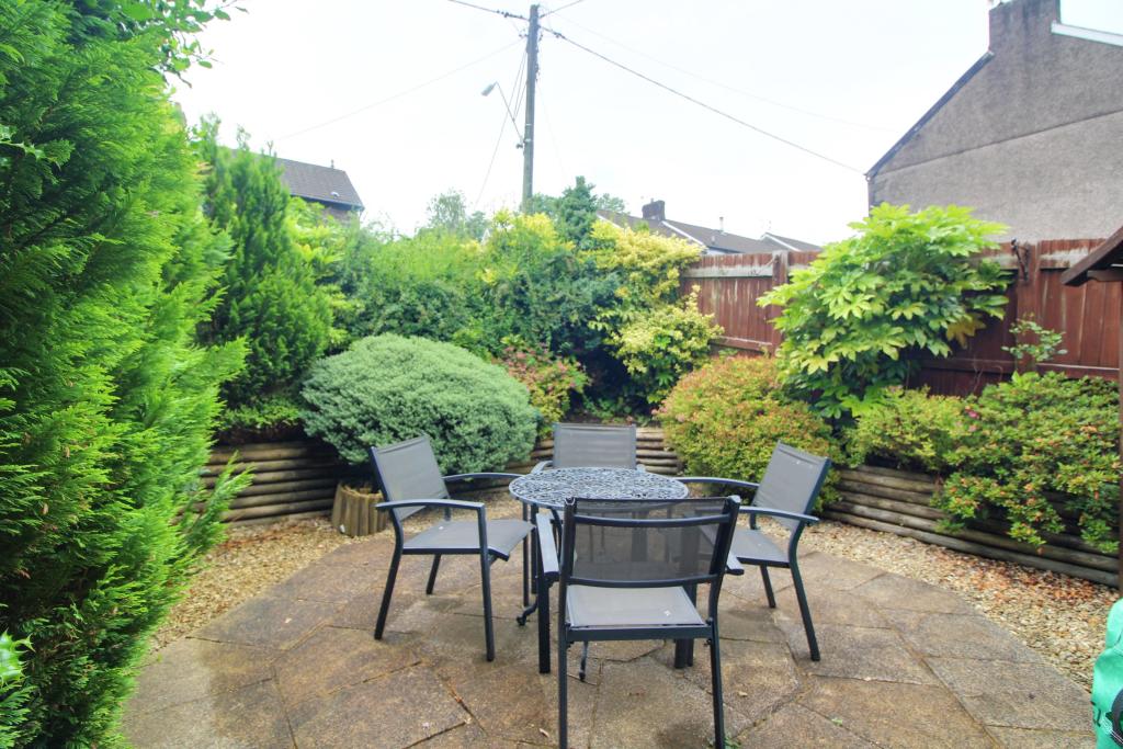Tb Ext Side Garden 1
