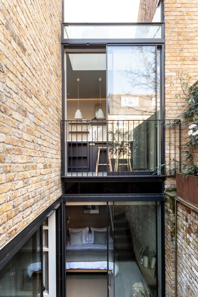 302324 - 1a Nascot Street_The Modern House (15)...