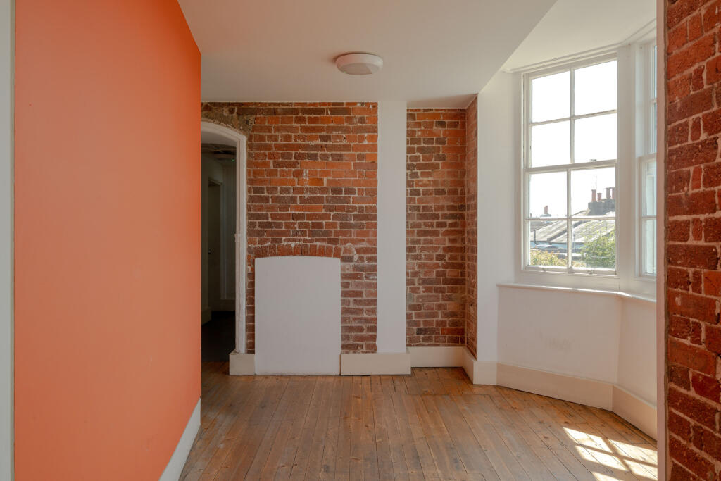 292618 - Flat 8 Hanover Lofts, Brighton BN2 9YU...