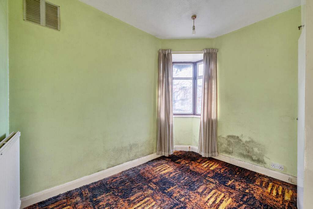 1380418-13-691477...