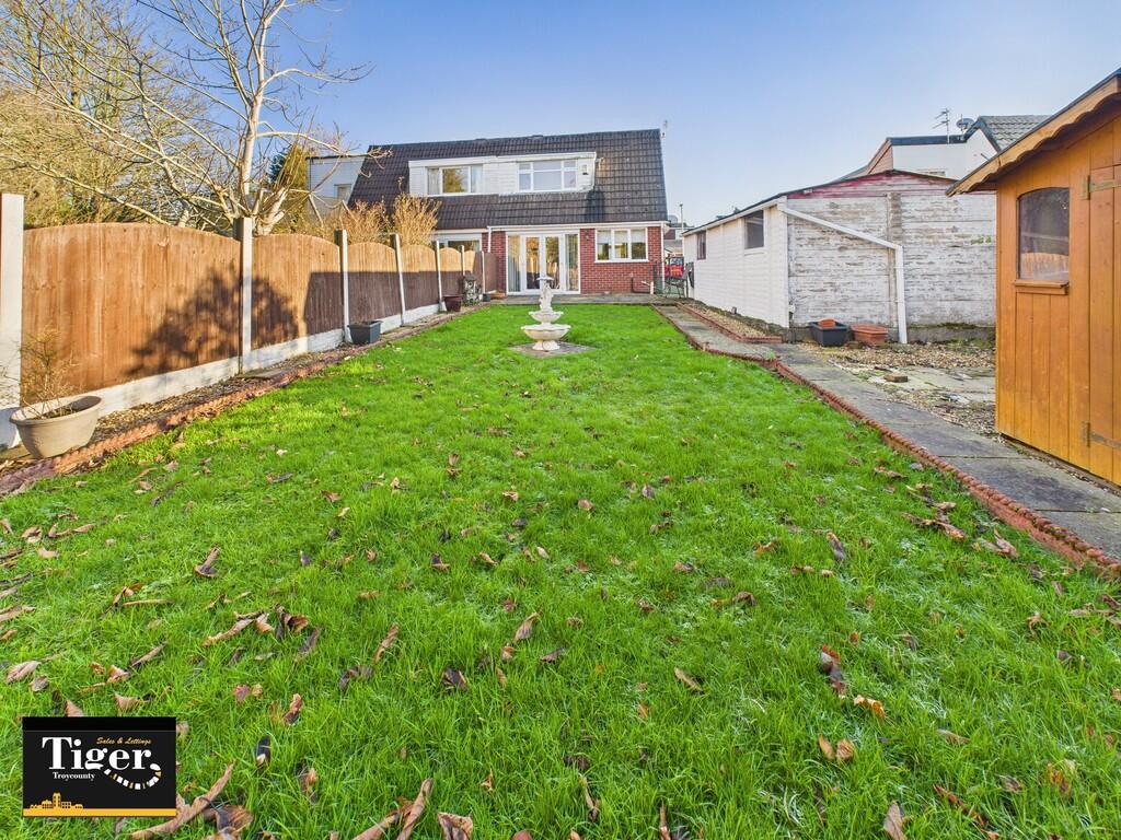 CAM02176G0-PR0762...