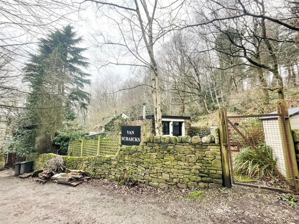 OUT HOUSE