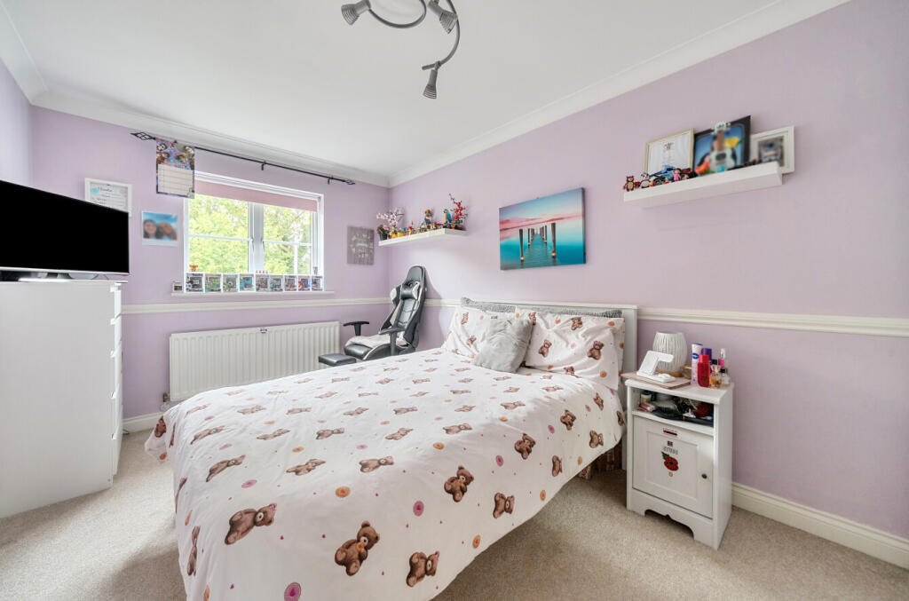 1369298-15-68f109...