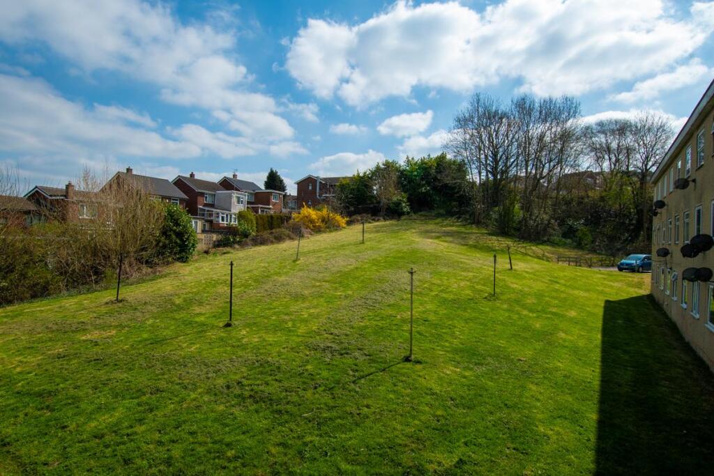 27 The Greenway (1 of 6).jpg