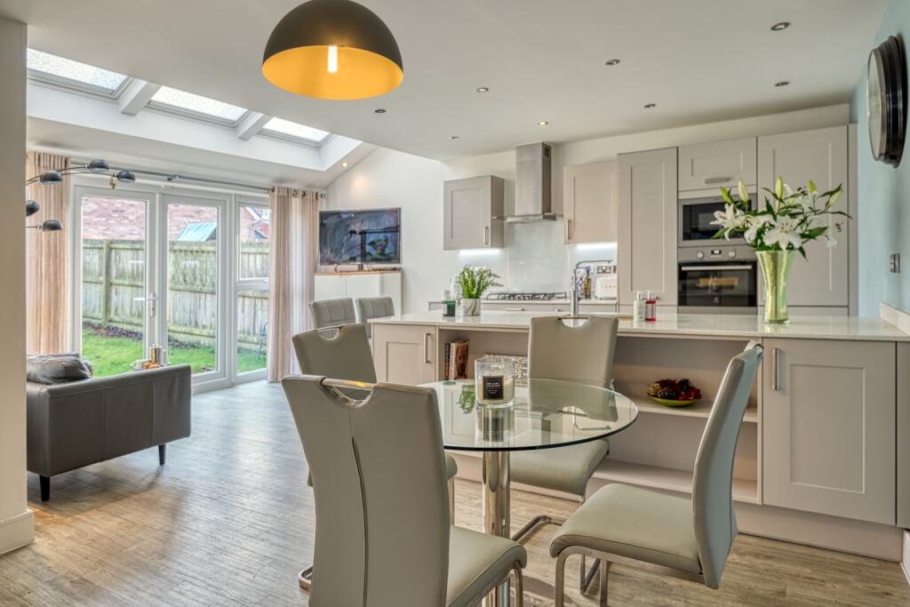 Open Plan Family Living 