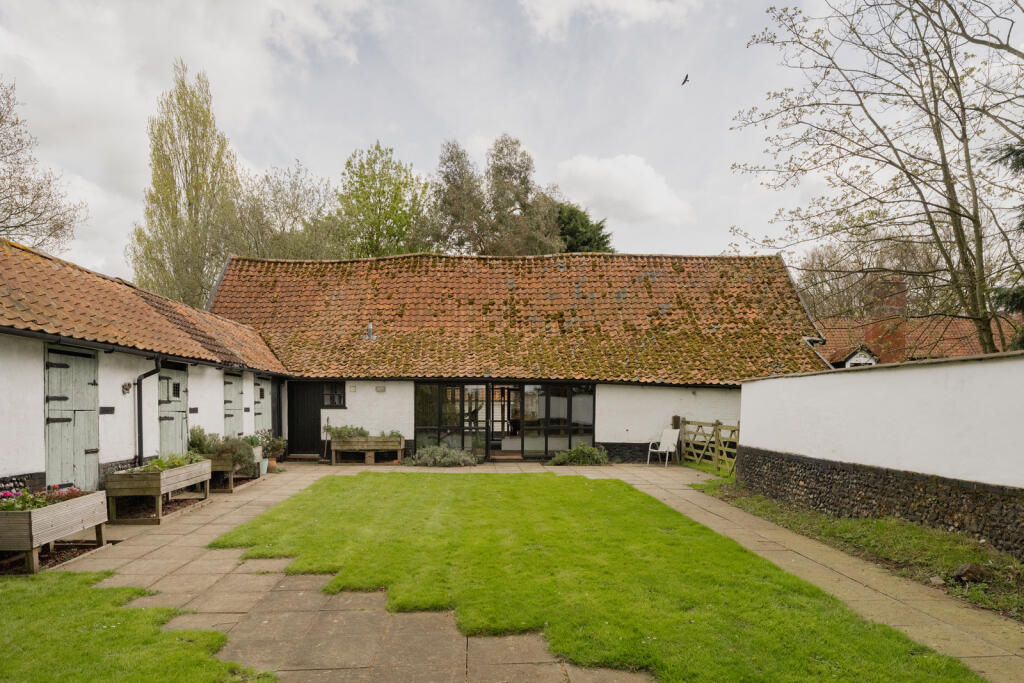 278731 - Great Ellingham Hall, Great Ellingham,...