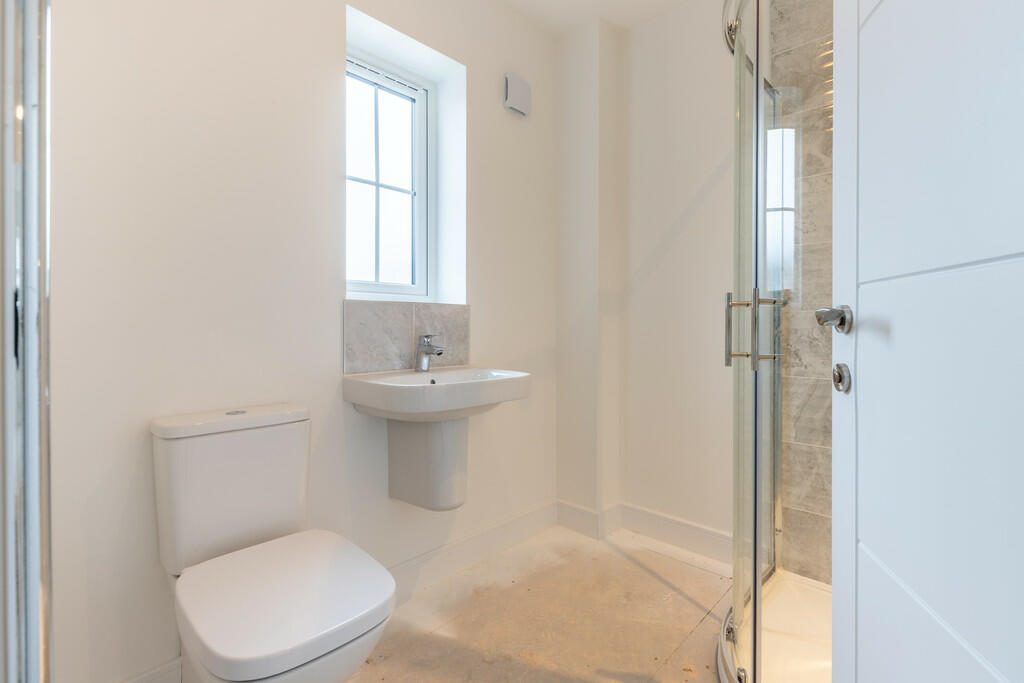 En-suite Shower R...