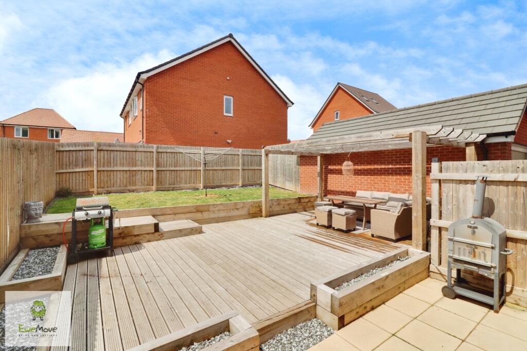Garden - EweMove Cannock