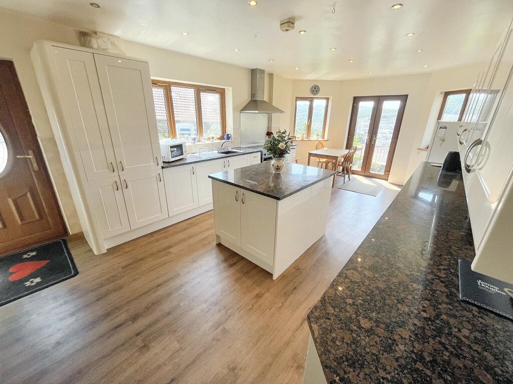 Kitchen2