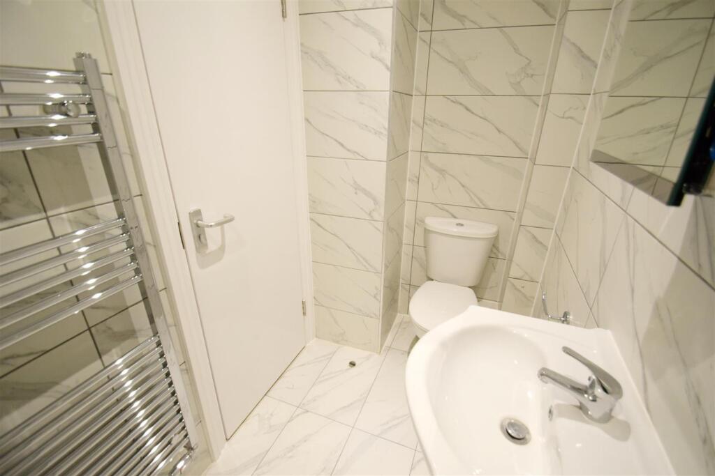 Bedroom One &amp; ensuite