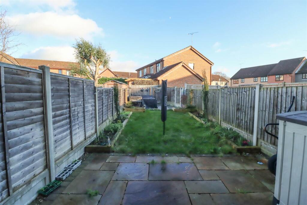 30 FLETCHER DRIVE OUTSIDE-3.jpg