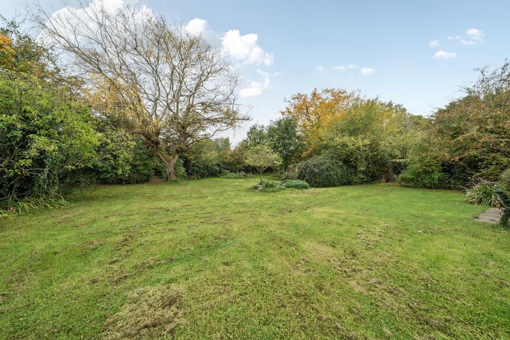 External Rear Grounds