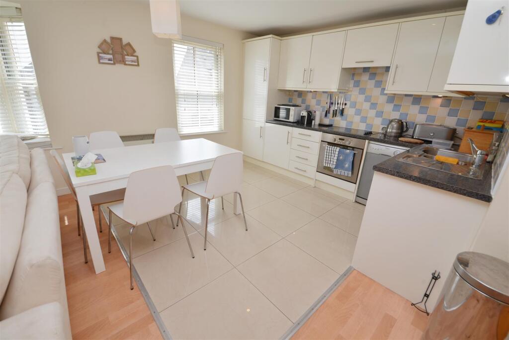 Lounge/ Kitchen/ Diner