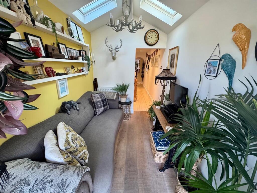 Knight  garden room 2.jpg