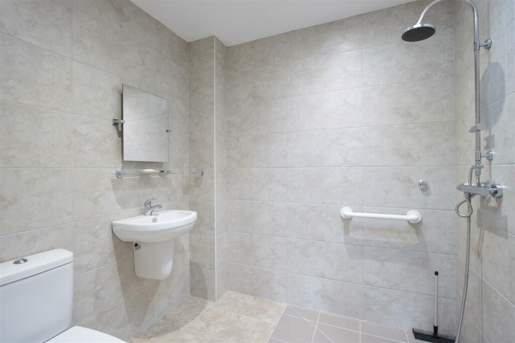 En Suite Wet Room